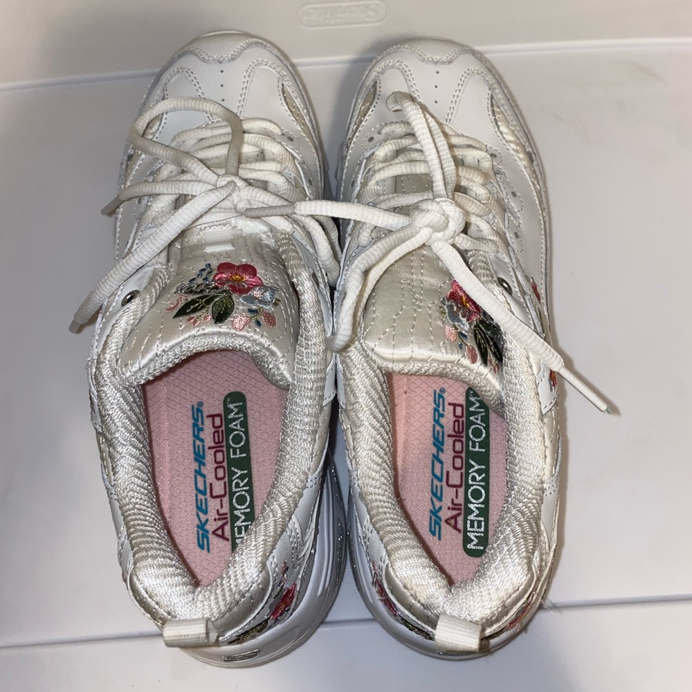 white shoes with flowers on them- air-cooled- memory foam